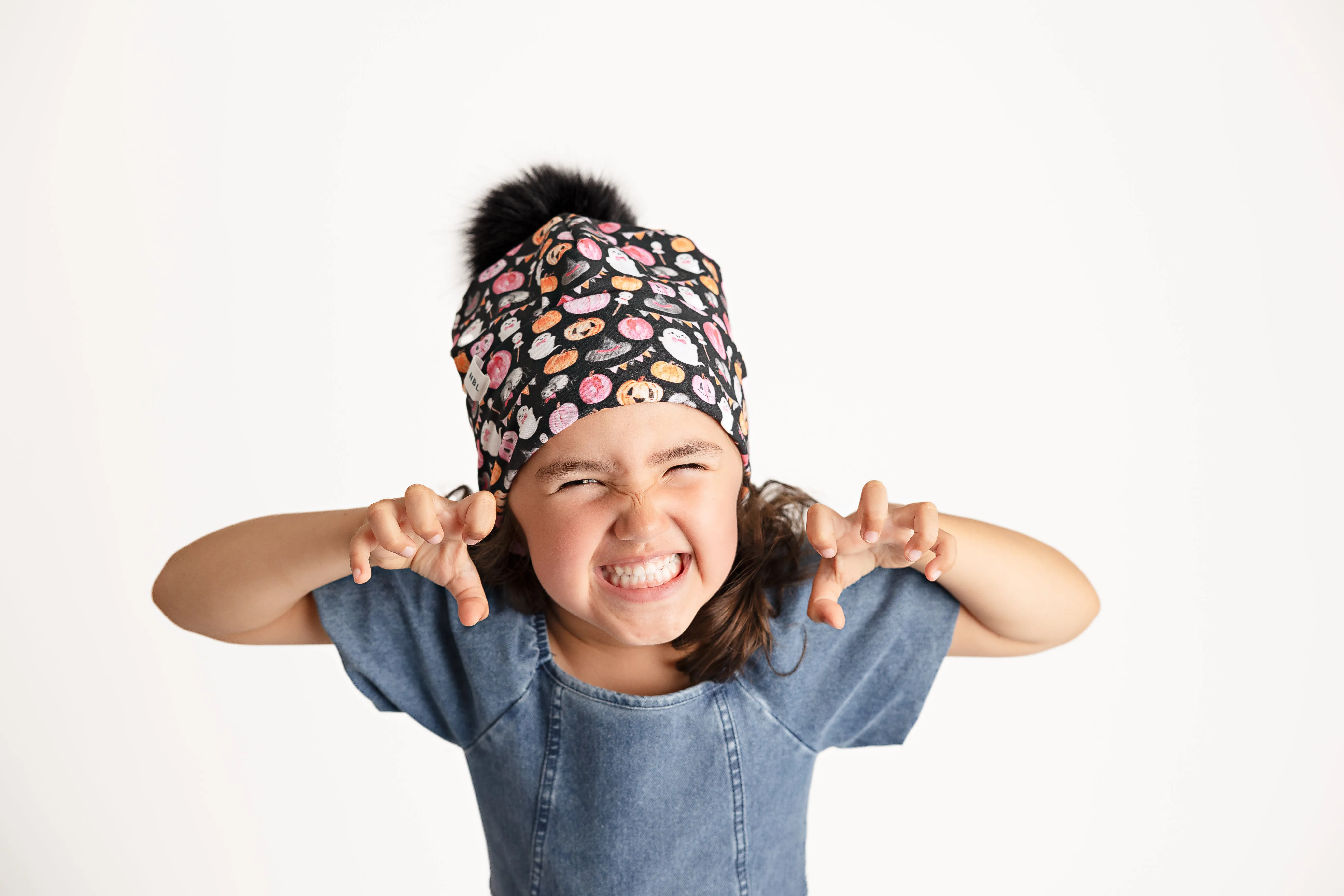 Beanie Hat (cute Halloween black)