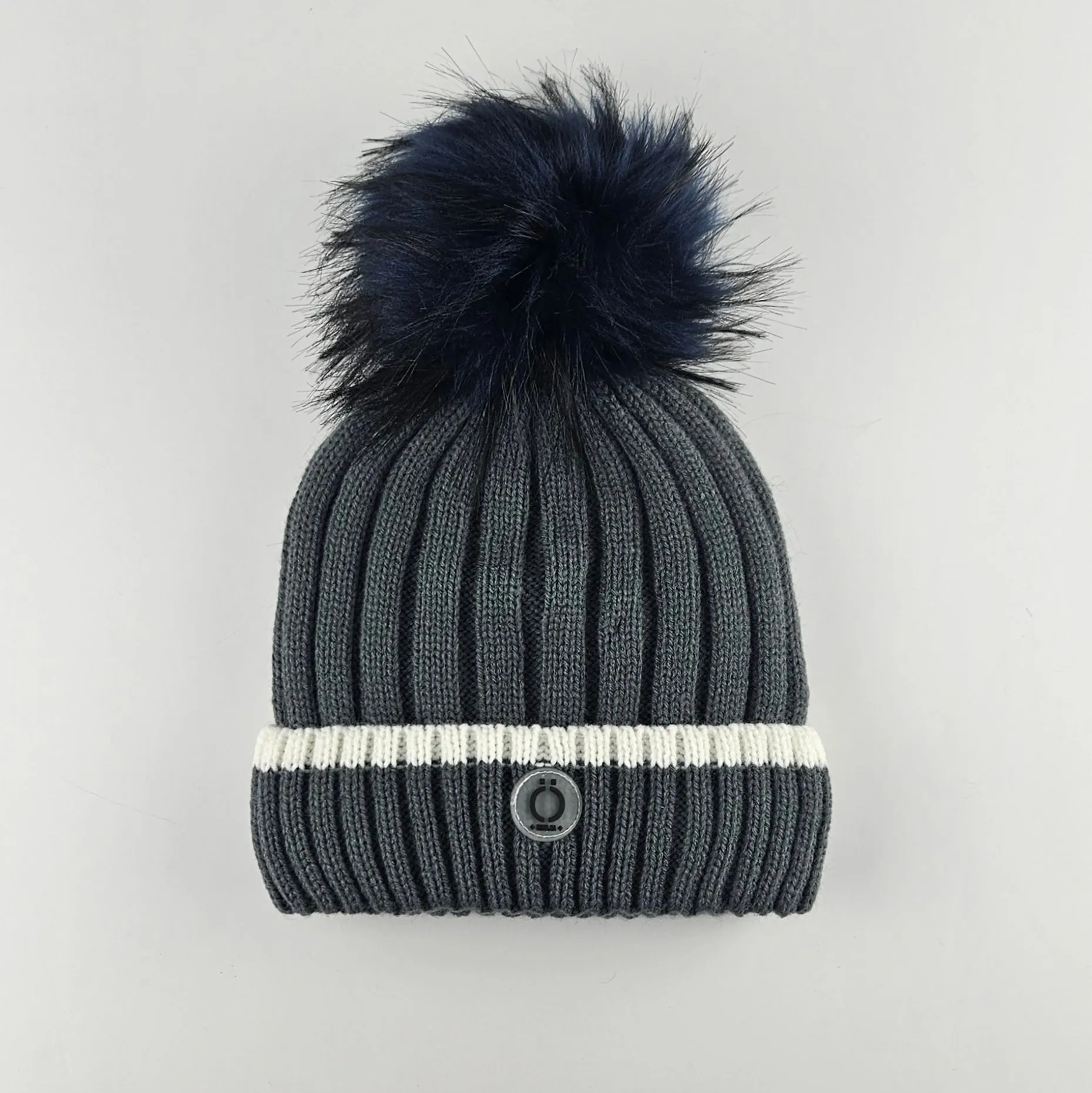 Grey Stripe Tuque