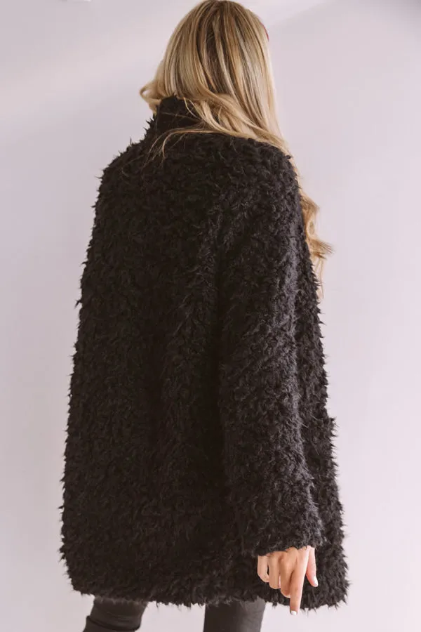 Manhattan Chic Teddy Coat in Black